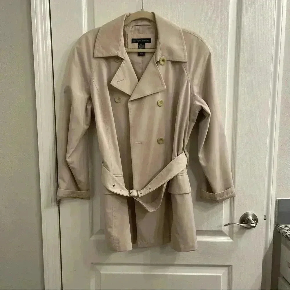 Belted Lightweight Trench Coat - Picture 3 of 10